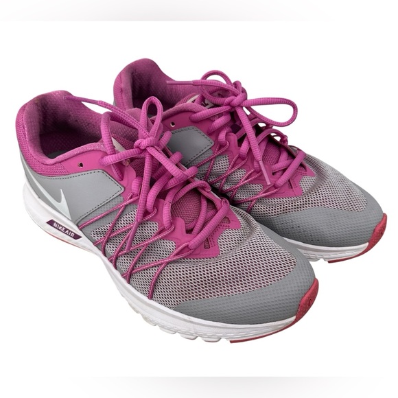 NIKE Women's Air Relentless 6 Running Shoe Sz 8 - Picture 1 of 7